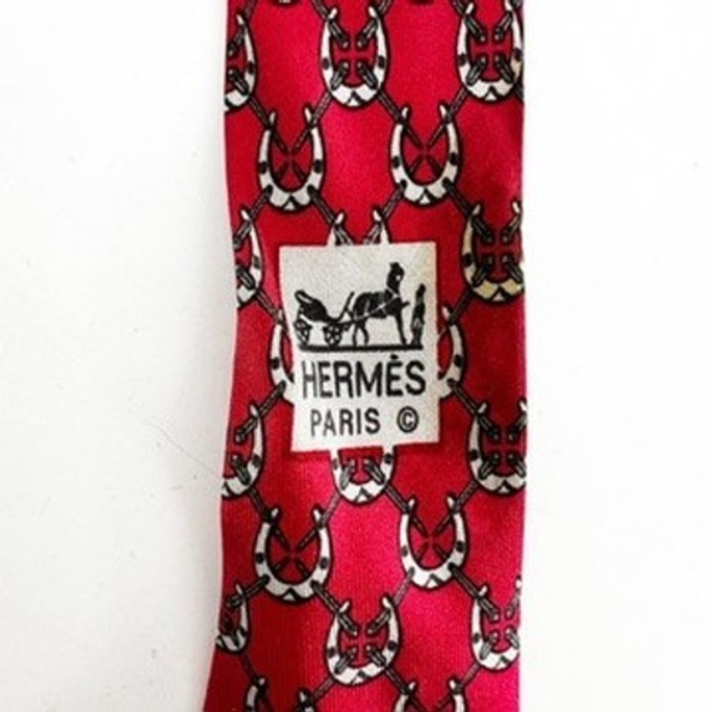 Hermes Paris Silk Tie Red Horseshoe Chain Pattern Men's Accessory - Picture 2 of 3